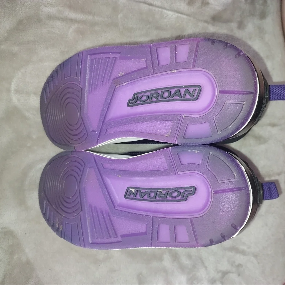 Jordan Spizike Black Court Purple Sneakers - Picture 10 of 14